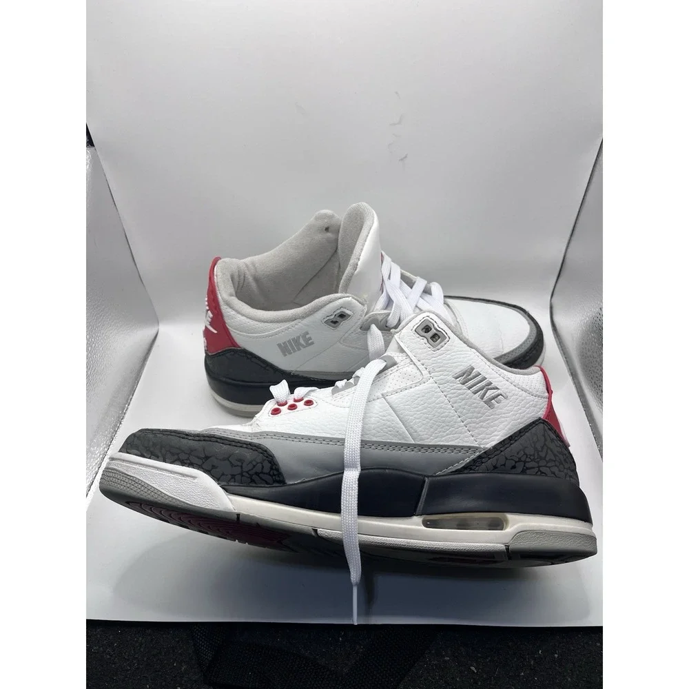 Jordan Air Jordan 3 Retro White/Black/Gray/Red Air Cushioning Sneaker 318376-101
